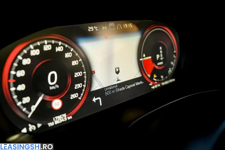 Volvo XC60 din 2021 cu 179.000 km - oferta VOL246918 - foto 33