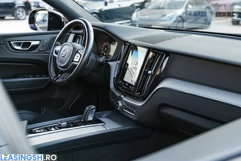 Volvo XC60 din 2021 cu 179.000 km - oferta VOL246918 - foto 35