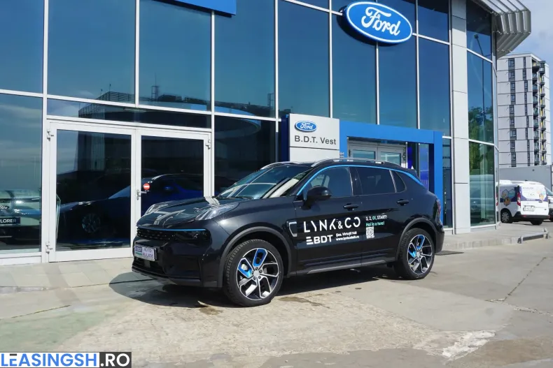 Lynk & Co 01 din 2023 cu 11.407 km - oferta LYN246928 - foto 1