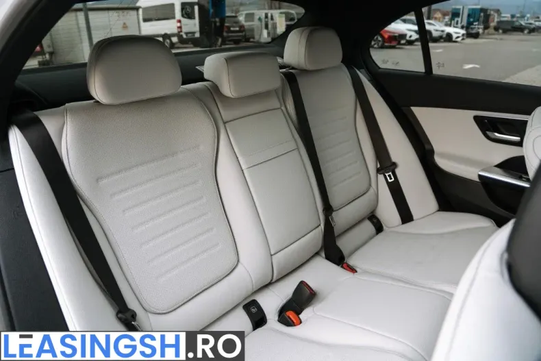 Mercedes-Benz C din 2025 cu 3.300 km - oferta MER246934 - foto 13