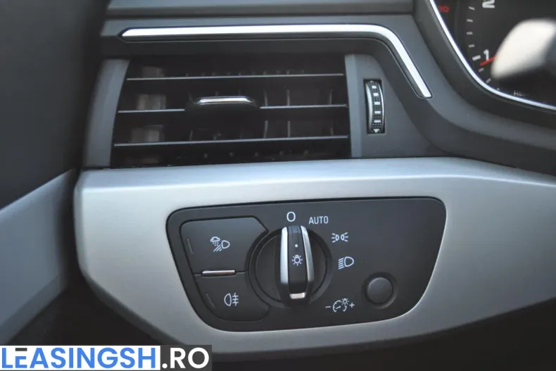 Audi A4 din 2020 cu 100.139 km - oferta AUD246940 - foto 27
