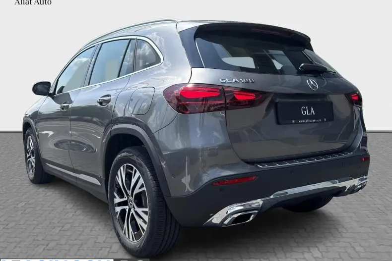 Mercedes-Benz GLA din 2026 cu 4 km - oferta MER246949 - foto 3