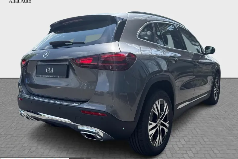 Mercedes-Benz GLA din 2026 cu 4 km - oferta MER246949 - foto 4