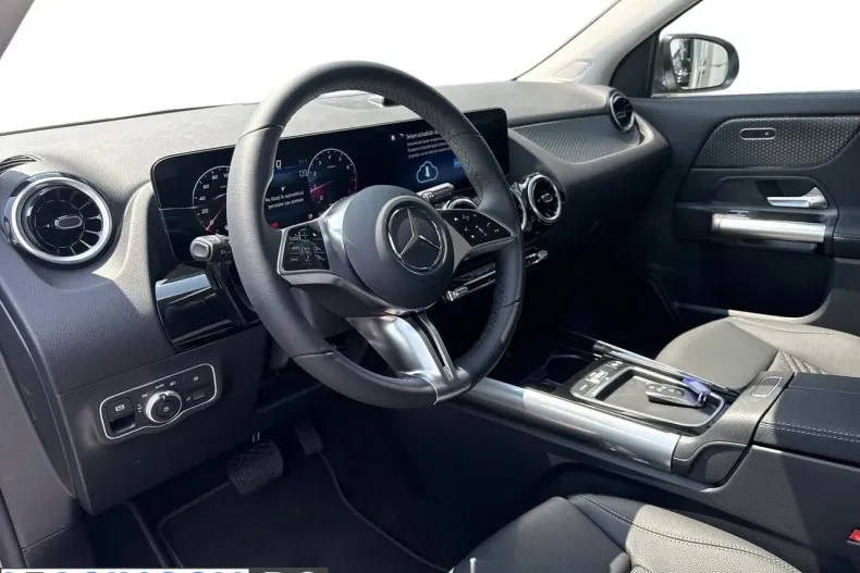 Mercedes-Benz GLA din 2026 cu 4 km - oferta MER246949 - foto 8
