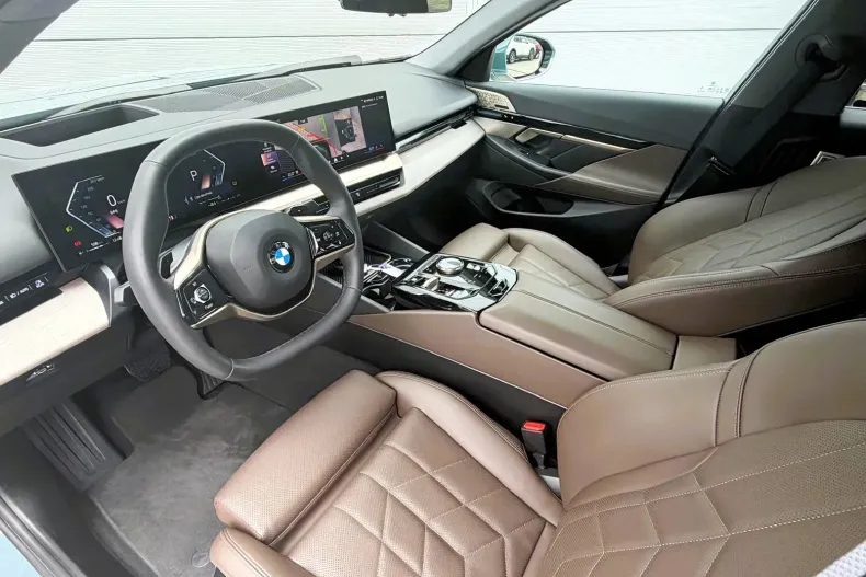 BMW 520d (Seria 5) din 2024 cu 40.924 km - oferta BMW246953 - foto 7