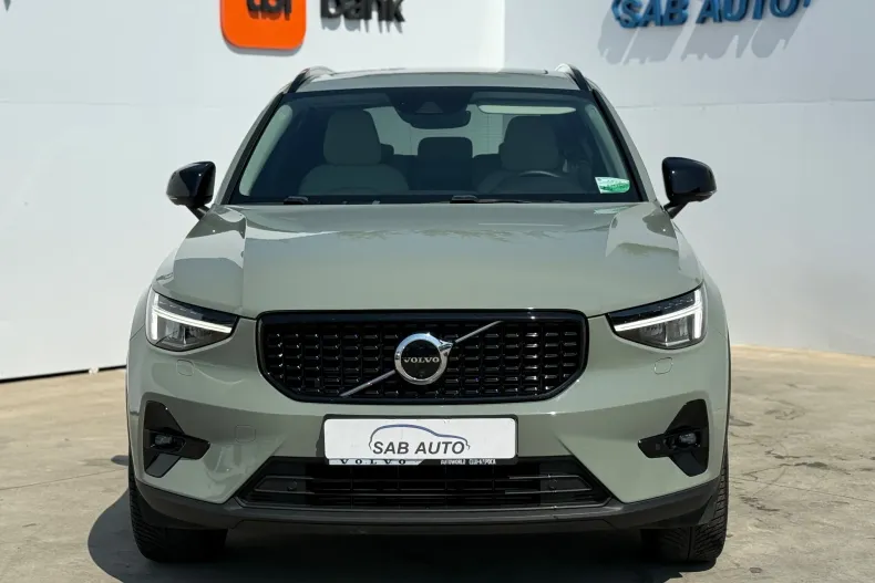Volvo XC40 din 2023 cu 56.374 km - oferta VOL246956 - foto 2