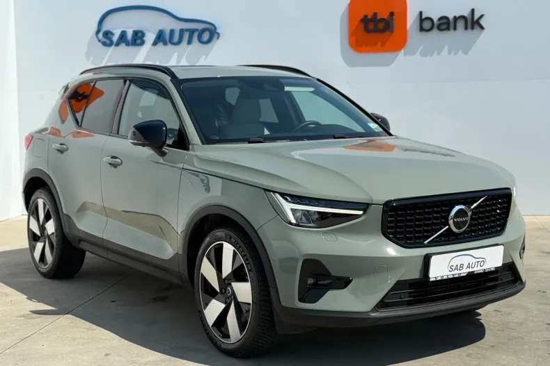 Volvo XC40 din 2023 cu 56.374 km - oferta VOL246956 - foto 3