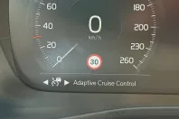 Volvo XC40 din 2023 cu 56.374 km - oferta VOL246956 - foto 17