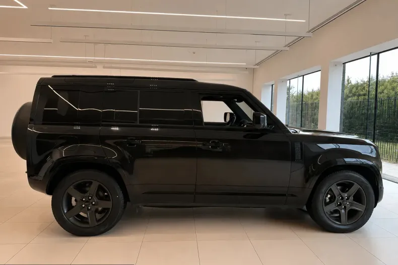 Land Rover Defender din 2026 cu 1 km - oferta LAN246959 - foto 4