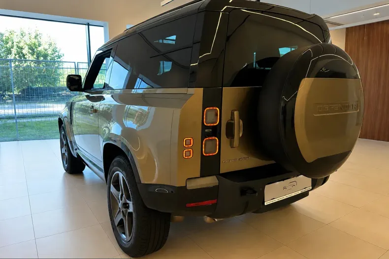 Land Rover Defender din 2026 cu 1 km - oferta LAN246960 - foto 12