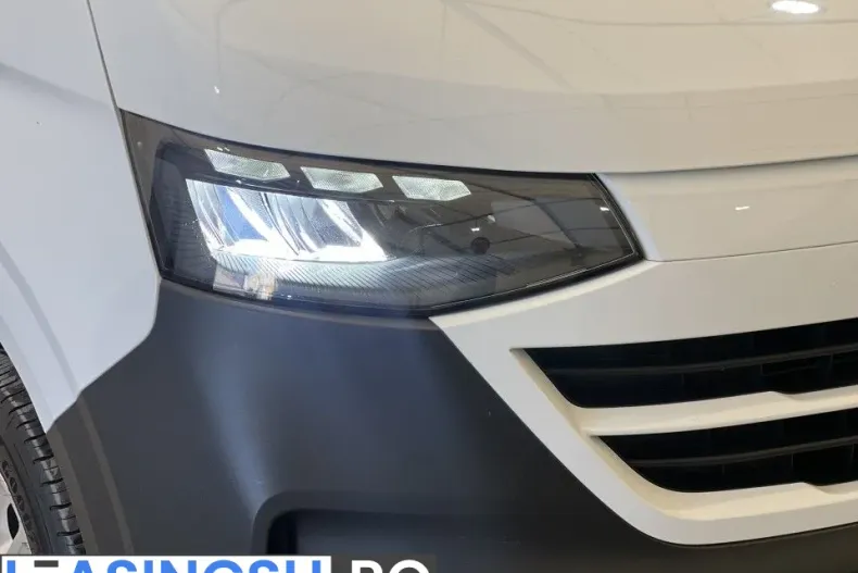 Volkswagen Caravelle din 2025 cu 12.500 km - oferta VOL246961 - foto 4