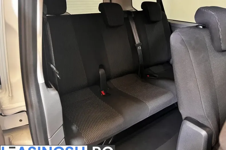 Volkswagen Caravelle din 2025 cu 12.500 km - oferta VOL246961 - foto 7