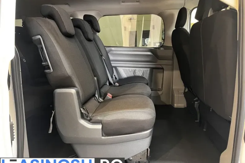 Volkswagen Caravelle din 2025 cu 12.500 km - oferta VOL246961 - foto 9