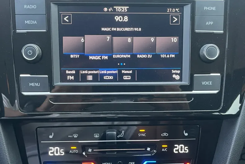 Volkswagen Passat din 2023 cu 68.121 km - oferta VOL246964 - foto 19