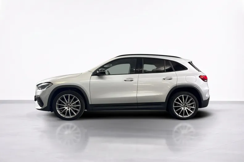 Mercedes-Benz GLA din 2023 cu 38.160 km - oferta MER246970 - foto 2