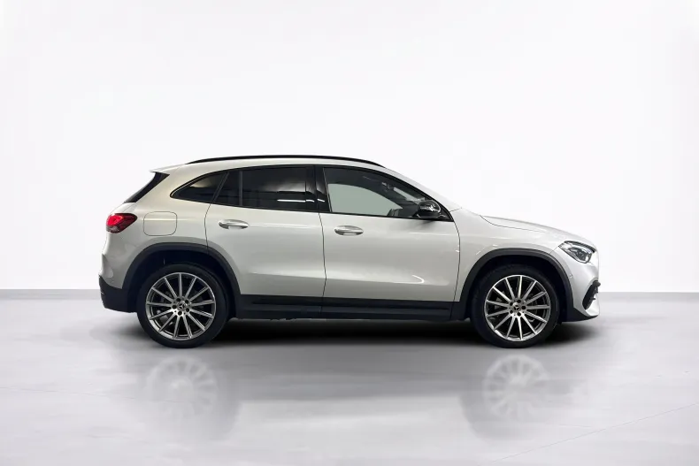 Mercedes-Benz GLA din 2023 cu 38.160 km - oferta MER246970 - foto 6