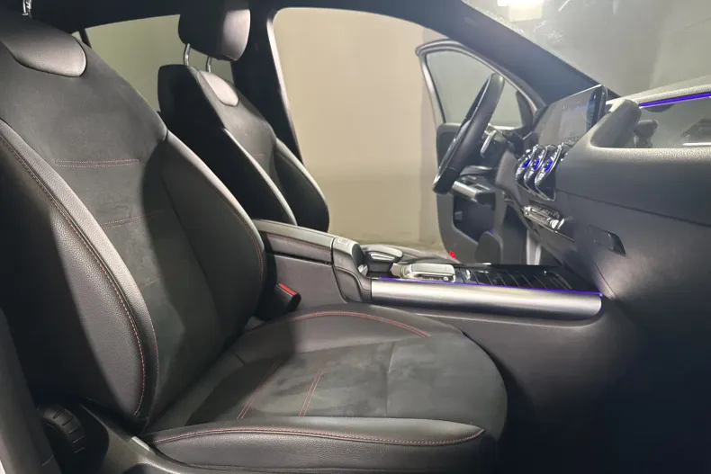 Mercedes-Benz GLA din 2023 cu 38.160 km - oferta MER246970 - foto 11