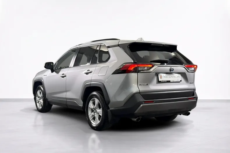 Toyota RAV4 din 2021 cu 100.742 km - oferta TOY246972 - foto 3