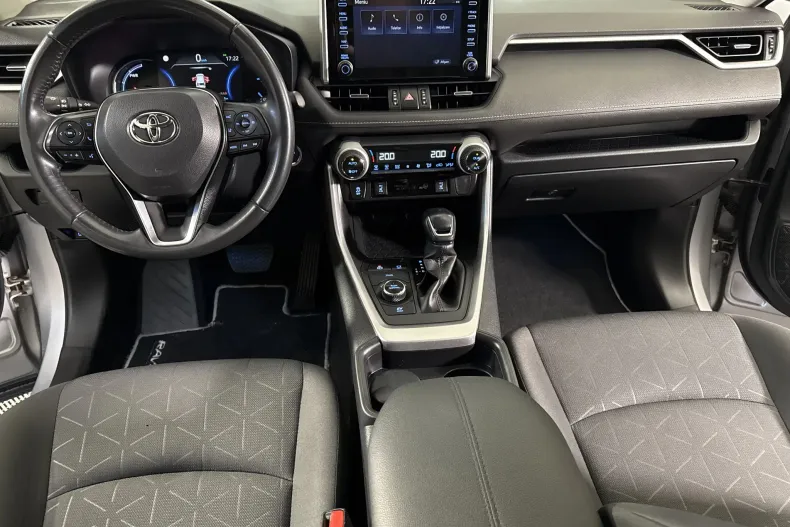 Toyota RAV4 din 2021 cu 100.742 km - oferta TOY246972 - foto 9