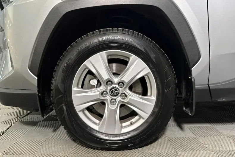 Toyota RAV4 din 2021 cu 100.742 km - oferta TOY246972 - foto 13