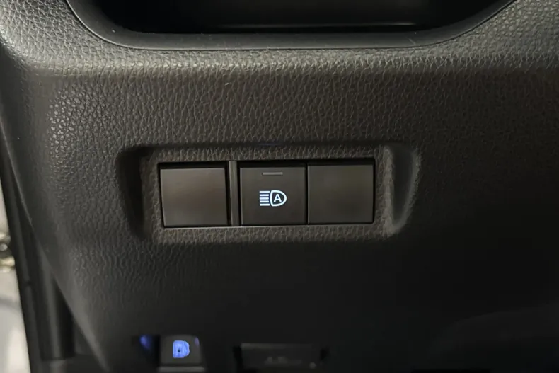 Toyota RAV4 din 2021 cu 100.742 km - oferta TOY246972 - foto 15