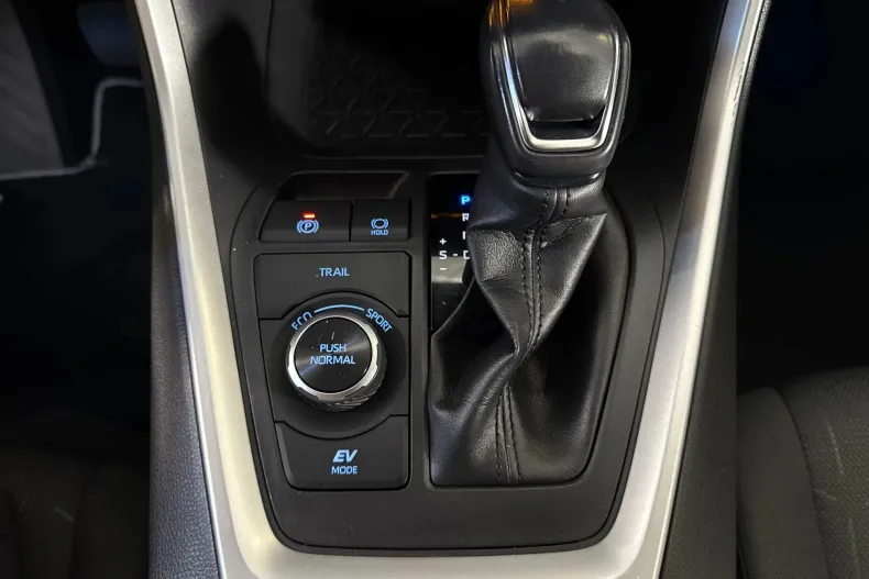 Toyota RAV4 din 2021 cu 100.742 km - oferta TOY246972 - foto 17