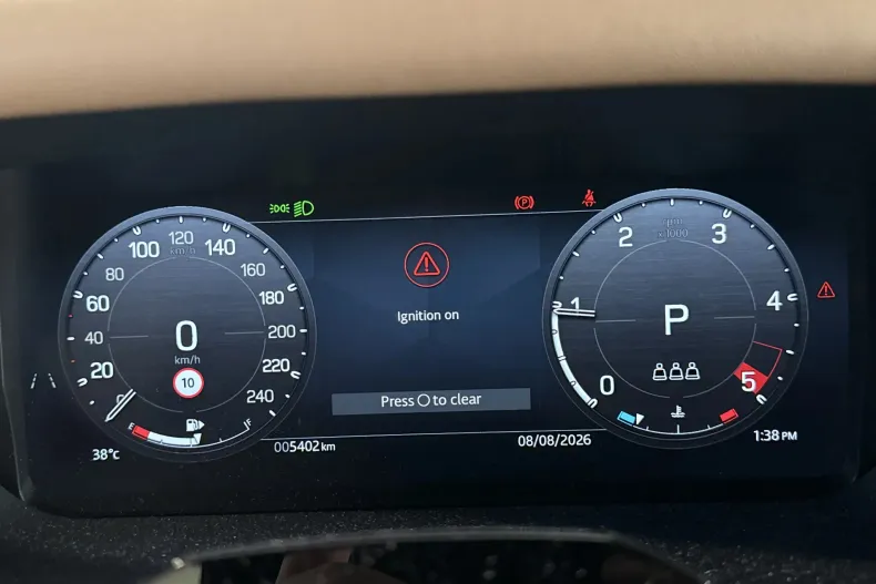 Land Rover Defender din 2025 cu 5.402 km - oferta LAN246973 - foto 10