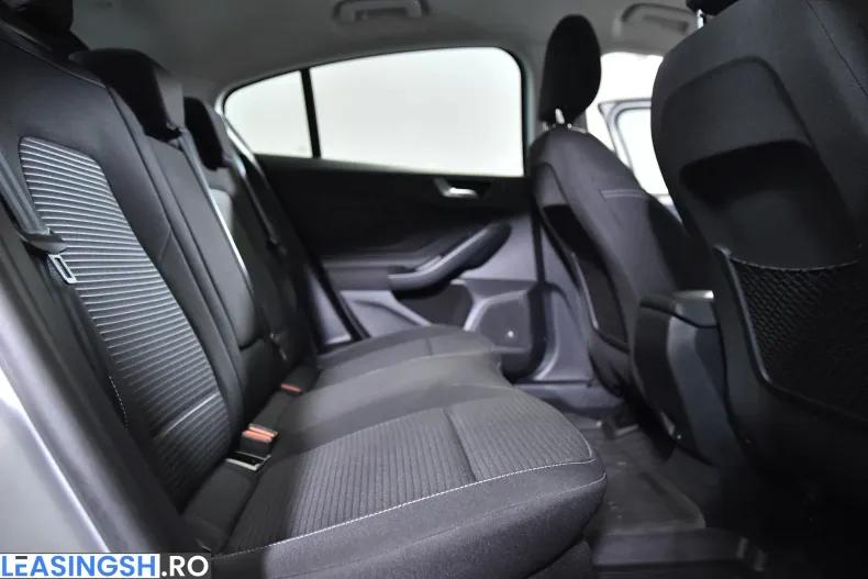Ford Focus din 2022 cu 92.216 km - oferta FOR246974 - foto 12