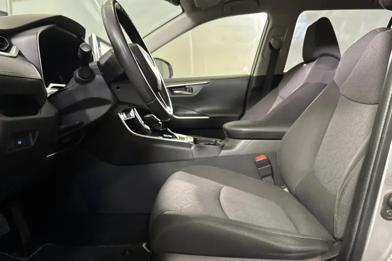 Toyota RAV4 din 2021 cu 171.957 km - oferta TOY246975 - foto 21