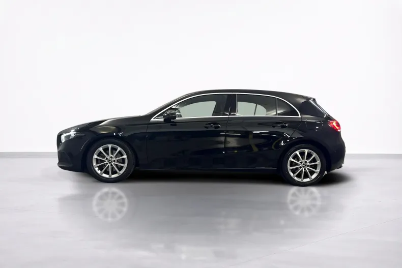 Mercedes-Benz A 200 (Clasa A) din 2021 cu 59.942 km - oferta MER246977 - foto 2