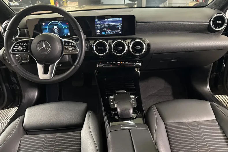 Mercedes-Benz A 200 (Clasa A) din 2021 cu 59.942 km - oferta MER246977 - foto 9