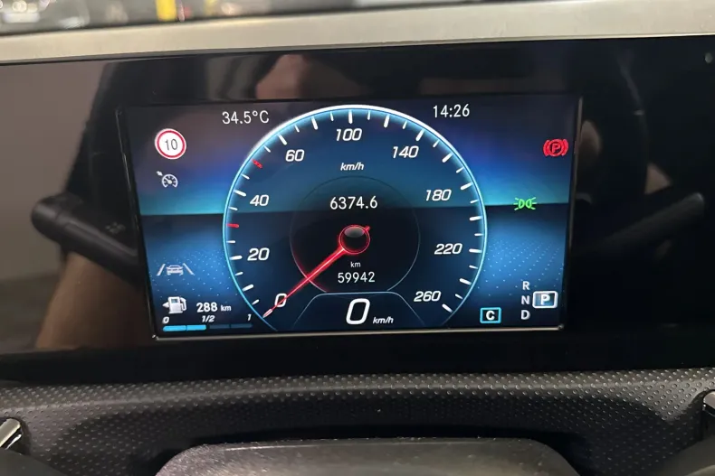 Mercedes-Benz A 200 (Clasa A) din 2021 cu 59.942 km - oferta MER246977 - foto 10