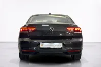 Volkswagen Passat din 2021 cu 77.431 km - oferta VOL246985 - foto 4