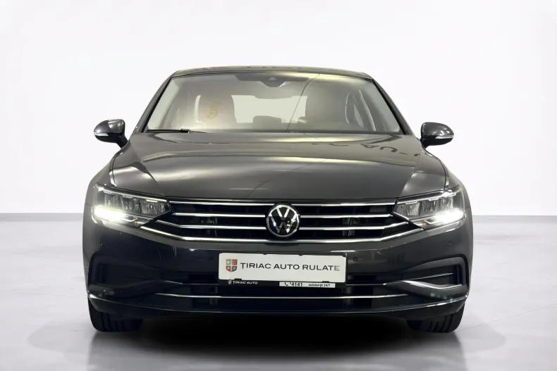 Volkswagen Passat din 2021 cu 77.431 km - oferta VOL246985 - foto 8