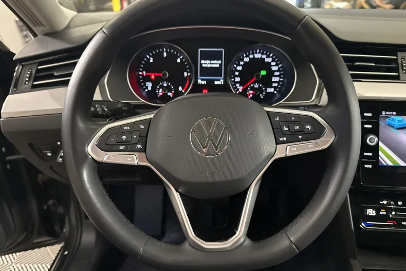 Volkswagen Passat din 2021 cu 77.431 km - oferta VOL246985 - foto 16