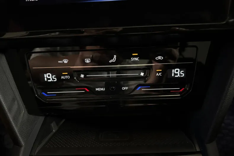 Volkswagen Passat din 2021 cu 77.431 km - oferta VOL246985 - foto 18