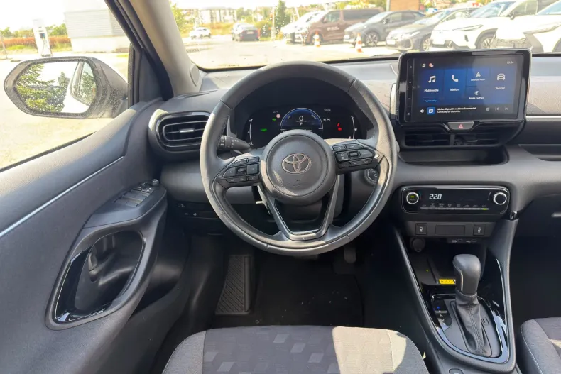 Toyota Yaris din 2026 cu 2.399 km - oferta TOY246989 - foto 10