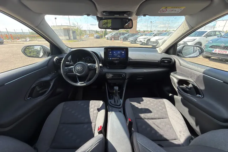 Toyota Yaris din 2026 cu 2.399 km - oferta TOY246989 - foto 12
