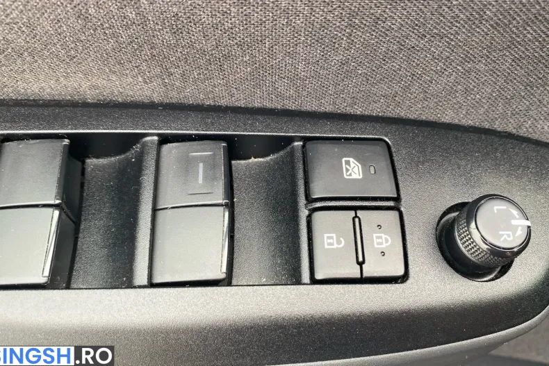 Toyota Yaris Cross din 2024 cu 30.200 km - oferta TOY246992 - foto 10
