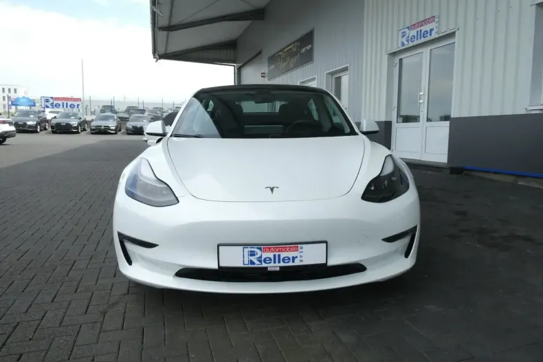 Tesla Model 3 din 2024 cu 34.882 km - oferta TES246997 - foto 3