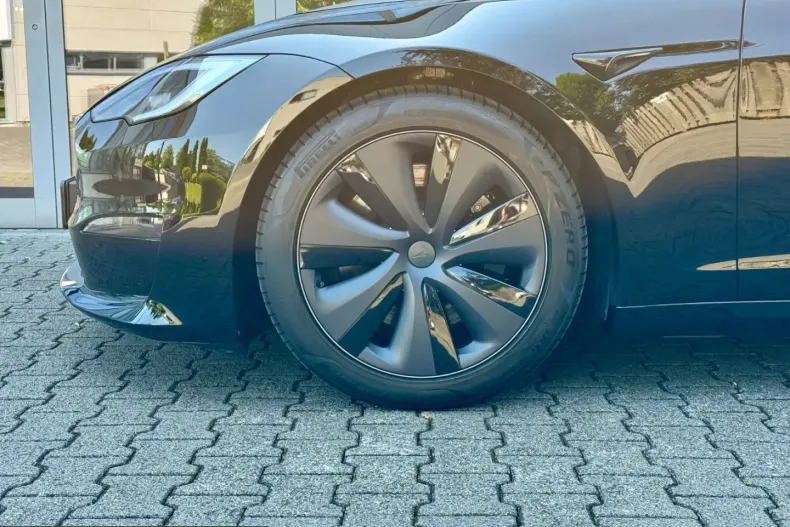 Tesla Model S din 2023 cu 77.843 km - oferta TES246999 - foto 5