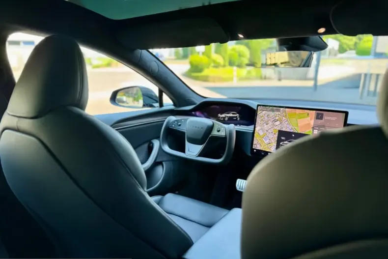 Tesla Model S din 2023 cu 77.843 km - oferta TES246999 - foto 21
