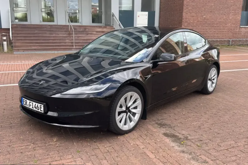 Tesla Model 3 din 2024 cu 35.800 km - oferta TES247001 - foto 6