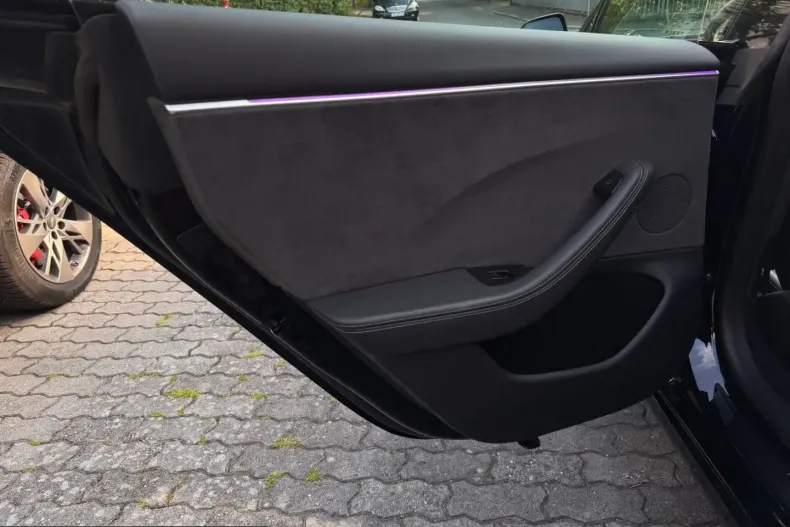 Tesla Model 3 din 2024 cu 35.800 km - oferta TES247001 - foto 10