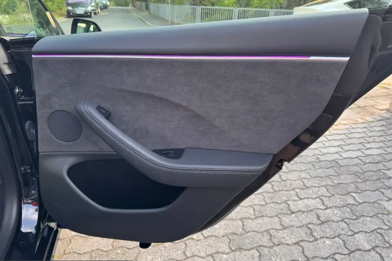 Tesla Model 3 din 2024 cu 35.800 km - oferta TES247001 - foto 11