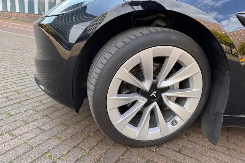 Tesla Model 3 din 2024 cu 35.800 km - oferta TES247001 - foto 22