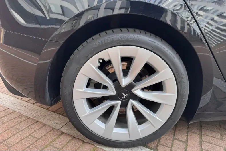 Tesla Model 3 din 2024 cu 35.800 km - oferta TES247001 - foto 24