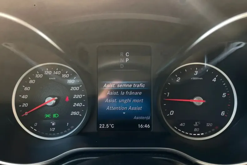 Mercedes-Benz V 200 (Clasa V) din 2021 cu 46.031 km - oferta MER247003 - foto 33