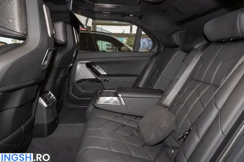 BMW 740 (Seria 7) din 2026 cu 51 km - oferta BMW247011 - foto 9