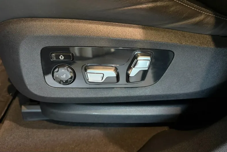 BMW X6 (Seria X) din 2023 cu 76.824 km - oferta BMW247017 - foto 13